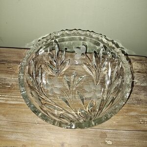 Vintage Etched Flower Glass Round Bowl With Saw Tooth Edge